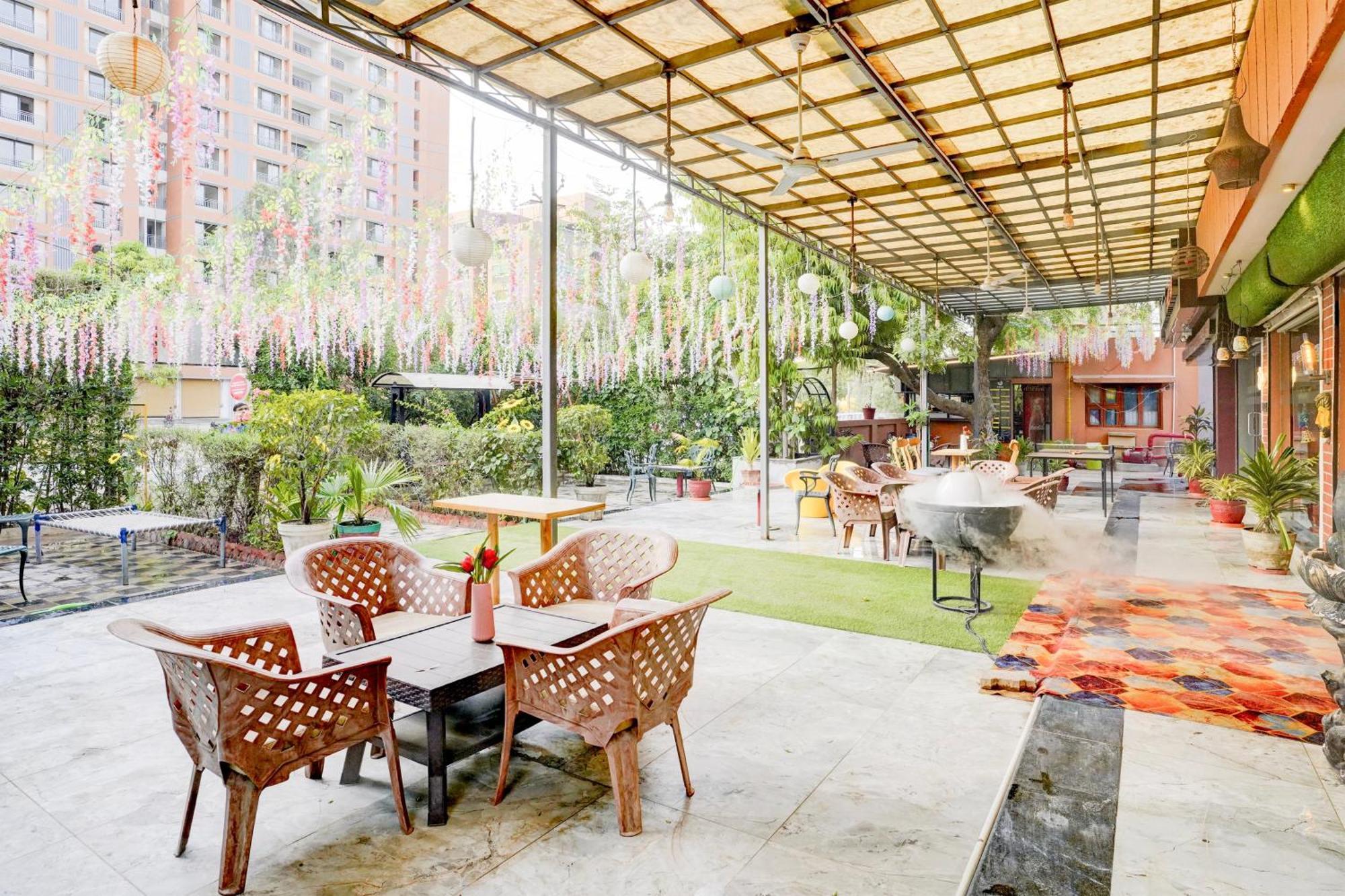 Palette- Siddharth Inn กันตินาการ์ ภายนอก รูปภาพ
