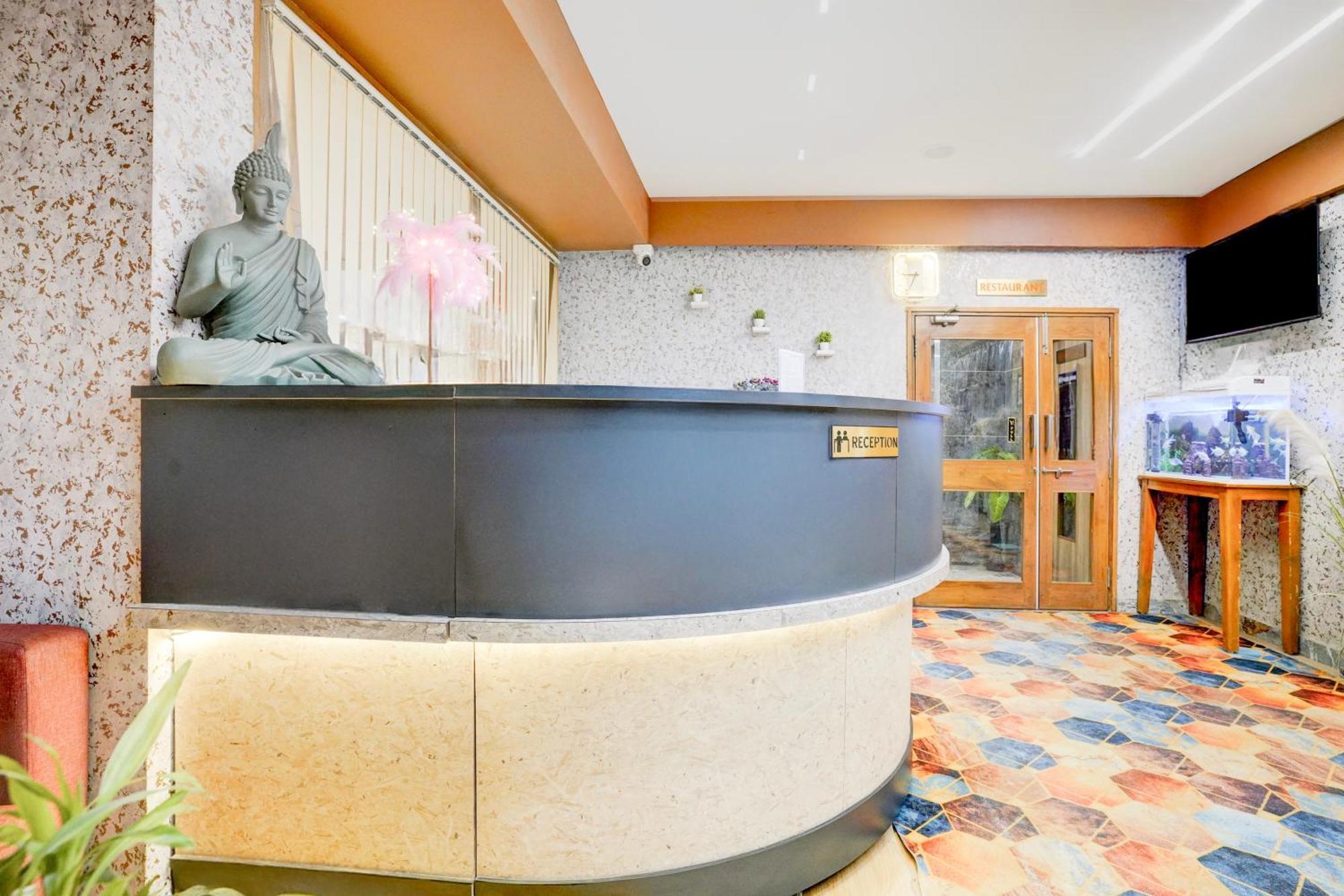 Palette- Siddharth Inn กันตินาการ์ ภายนอก รูปภาพ