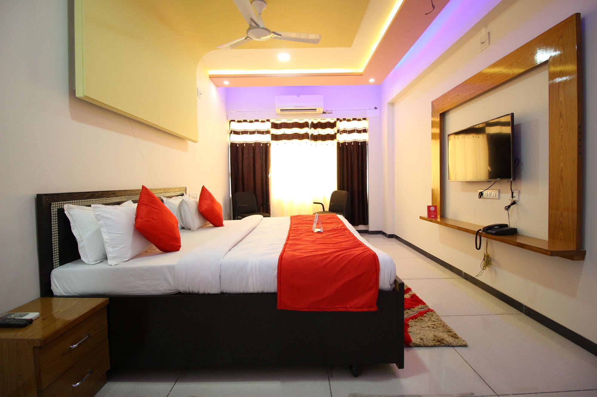 Palette- Siddharth Inn กันตินาการ์ ภายนอก รูปภาพ